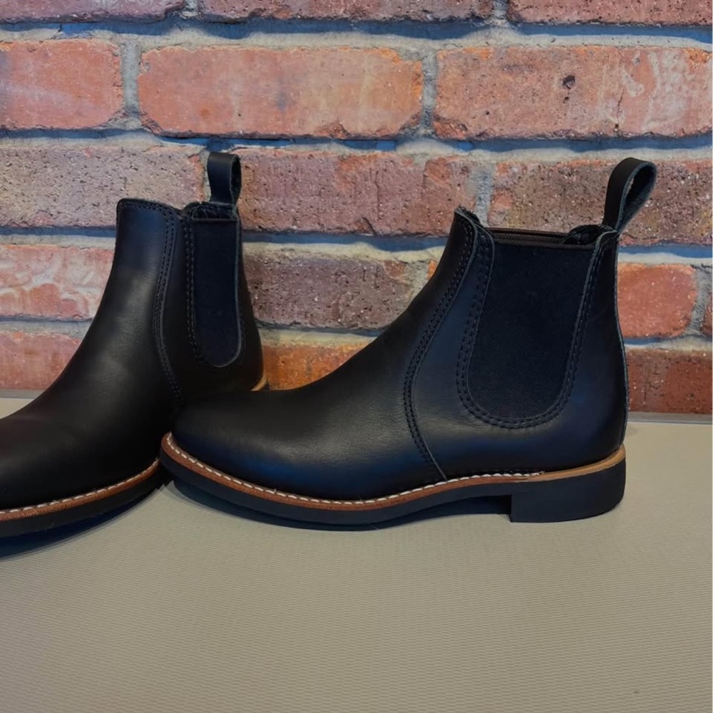 Red Wing Chelsea Boots | black leather